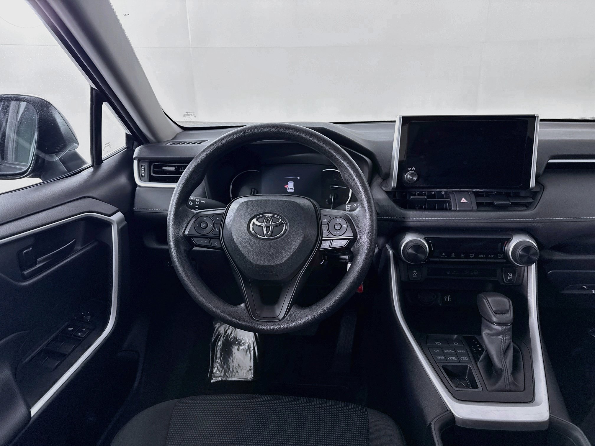 Certified 2025 Toyota RAV4 LE AWD/4WD image 20