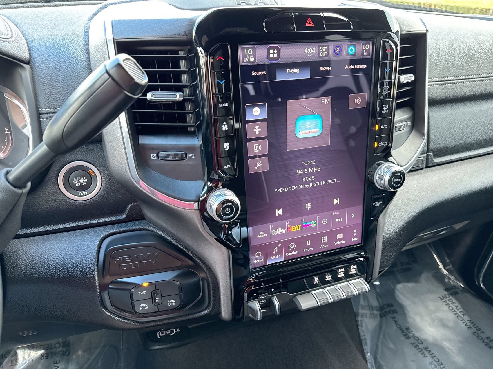 Used 2026 RAM 2500 Laramie AWD/4WD image 16