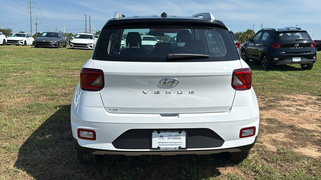 New 2026 Hyundai Venue SEL FWD image 6