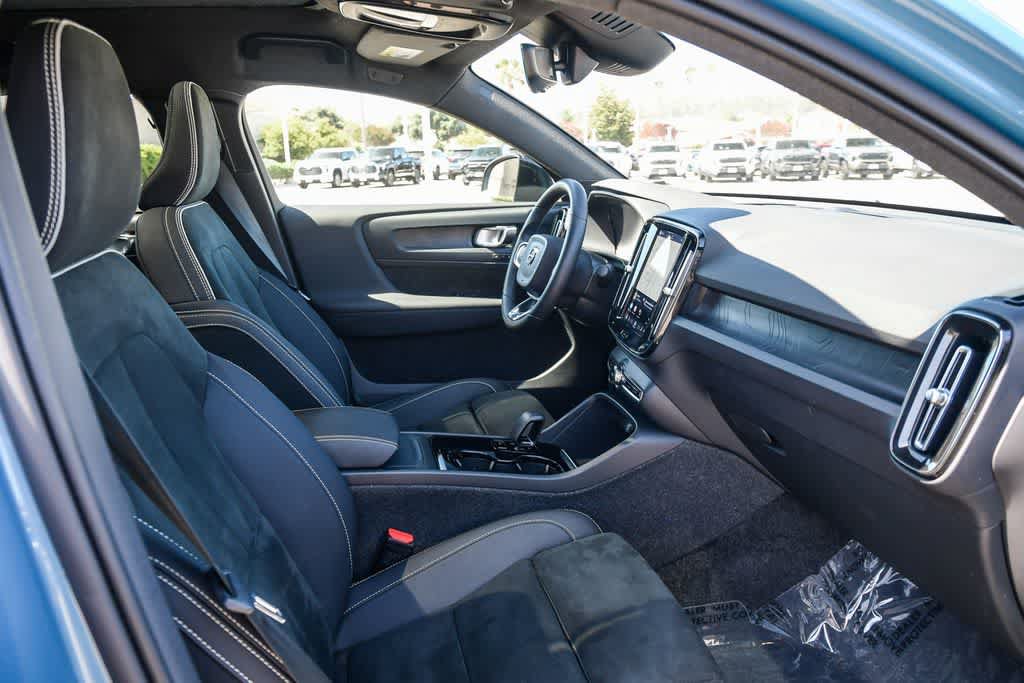 Used 2023 Volvo C40 P8 Recharge Plus AWD/4WD image 15