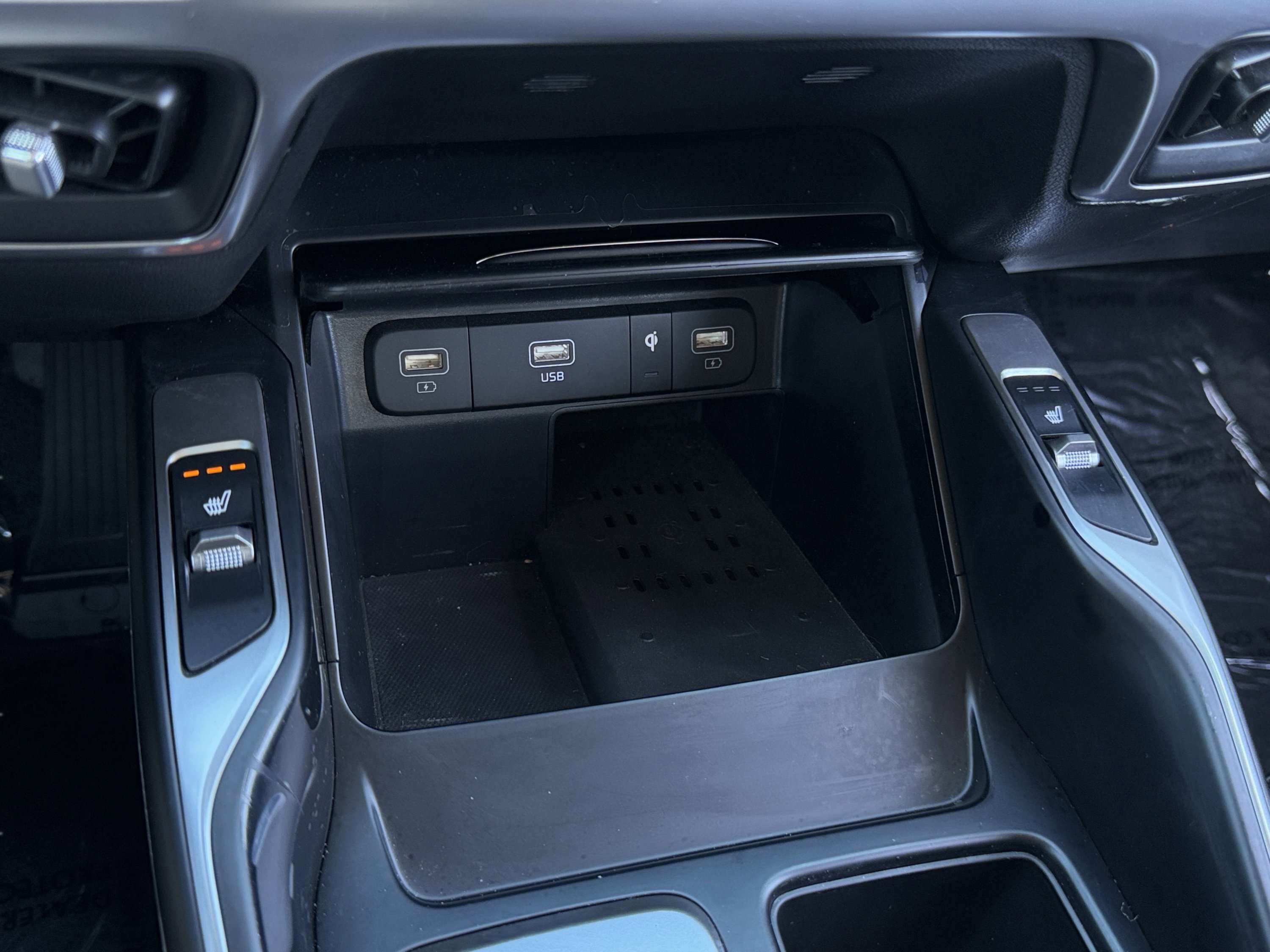 Used 2023 Kia Sorento EX image 77