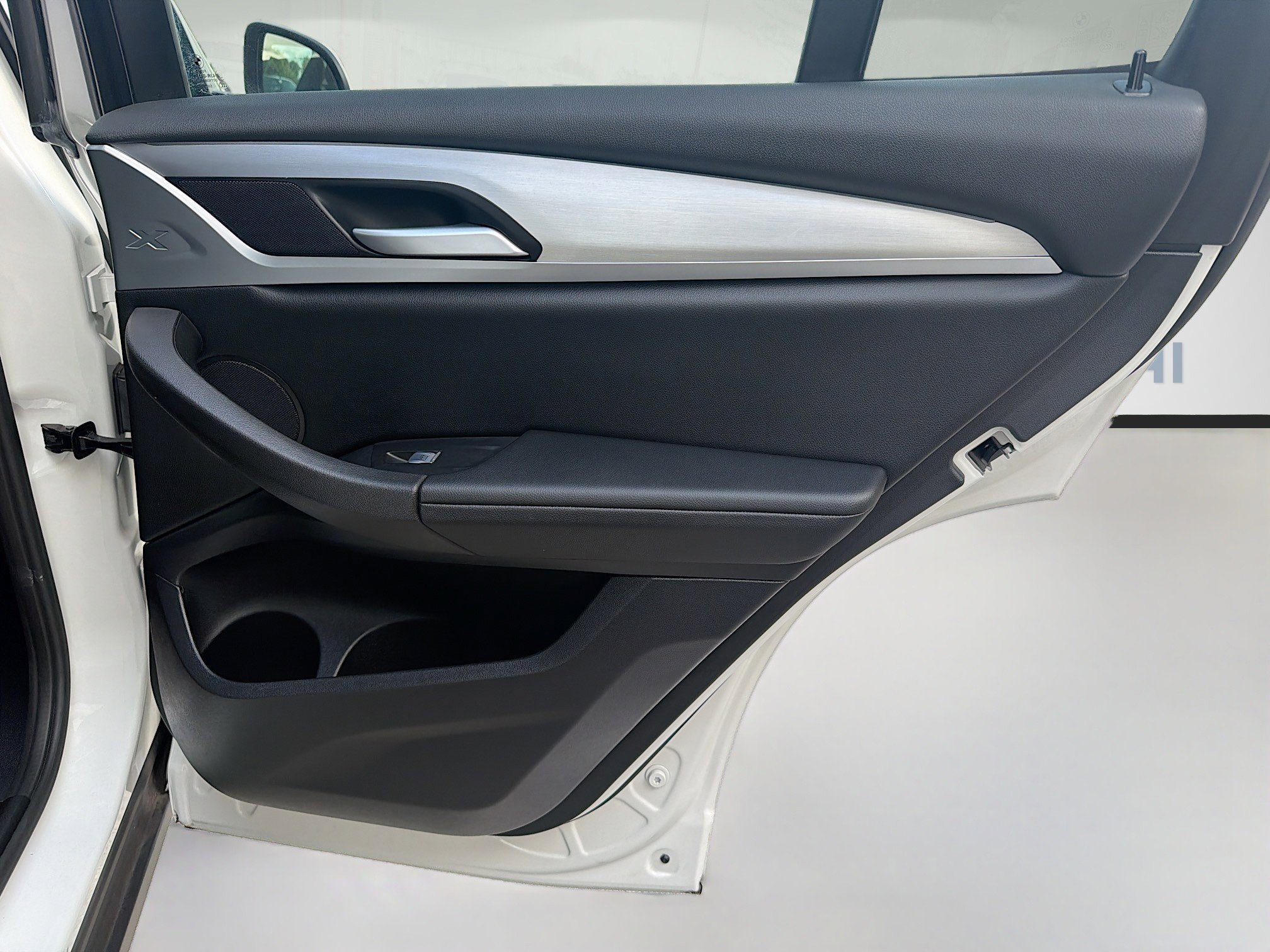 Used 2024 BMW X3 sDrive30i w/ Convenience Package RWD image 30