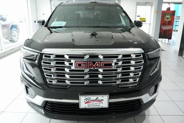 Used 2024 GMC Acadia Denali image 5