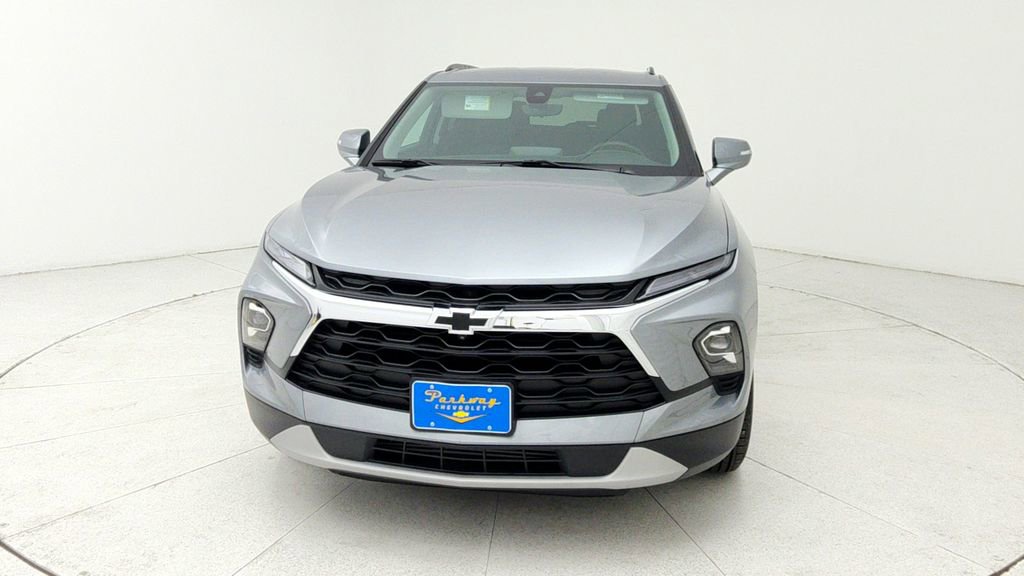 New 2025 Chevrolet Blazer LT w/ Sound & Technology Package image 2
