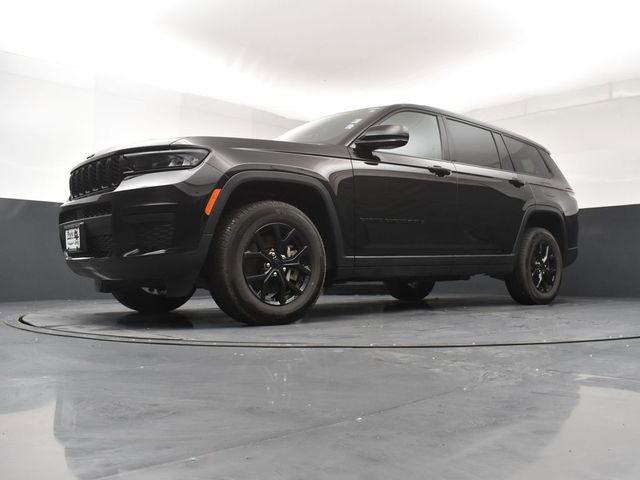 Used 2024 Jeep Grand Cherokee L Altitude AWD/4WD image 21