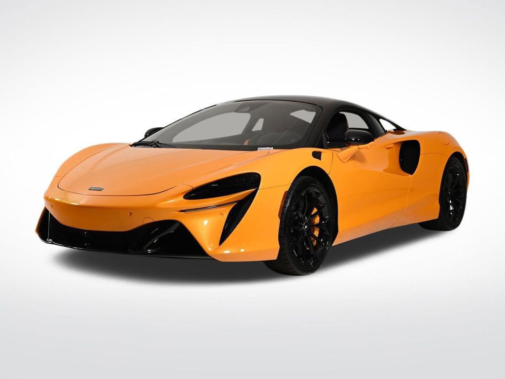 Used 2025 McLaren Artura image 1