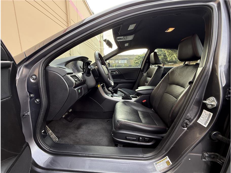 Used 2017 Honda Accord Sport Special Edition image 7