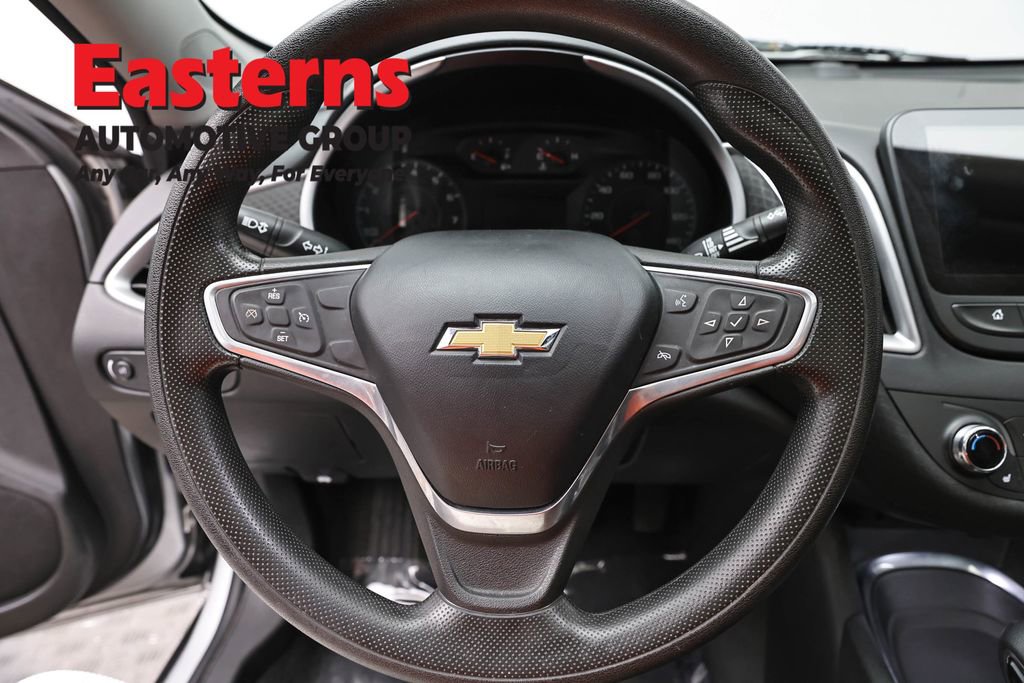 Used 2022 Chevrolet Malibu LT FWD image 10