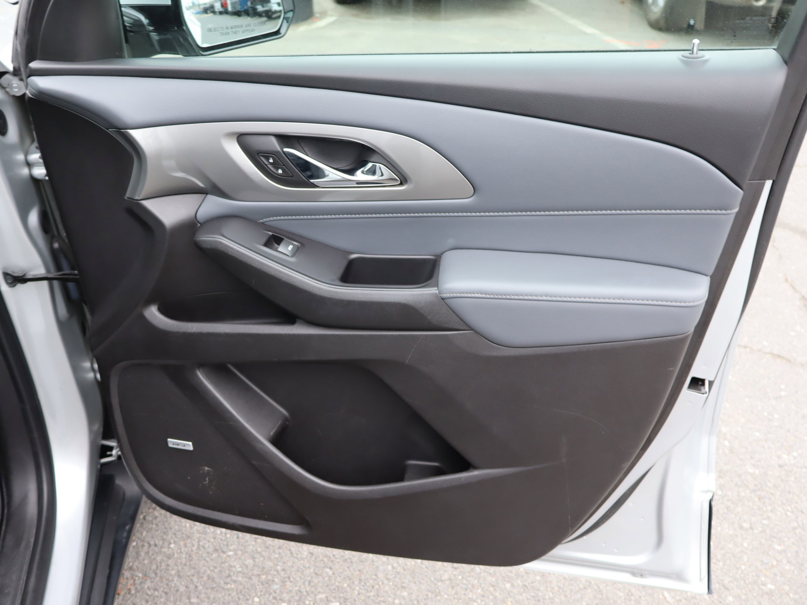 Used 2019 Chevrolet Traverse LT w/ LT Premium Package FWD image 38