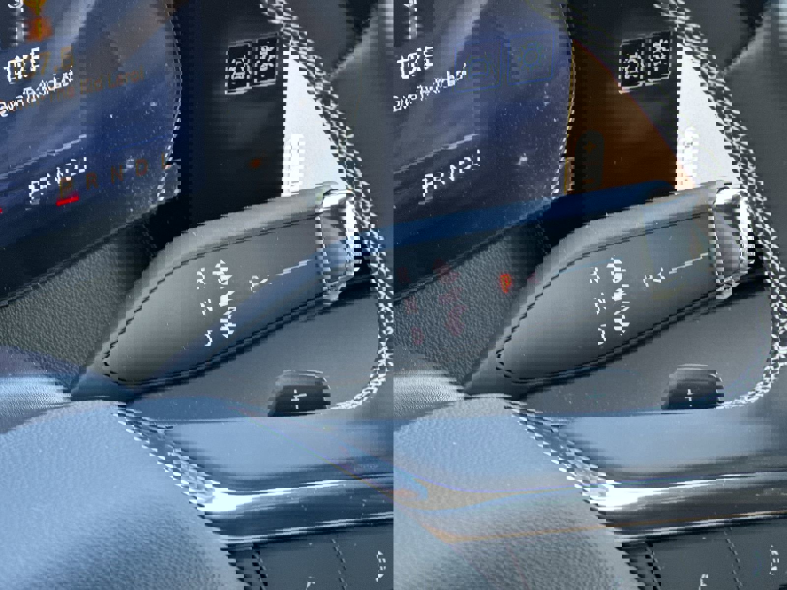 Certified 2025 Chevrolet Traverse LT w/ Enhanced Driving Package image 30