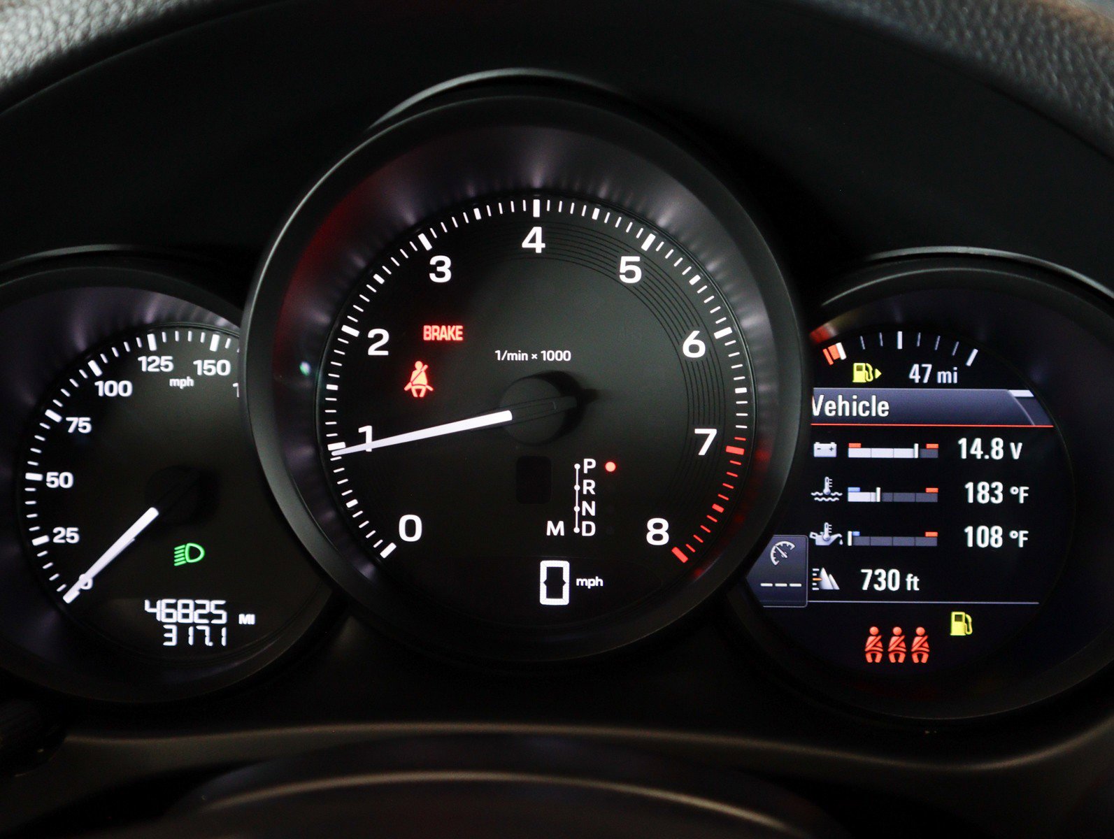 Certified 2022 Porsche Macan AWD/4WD image 14
