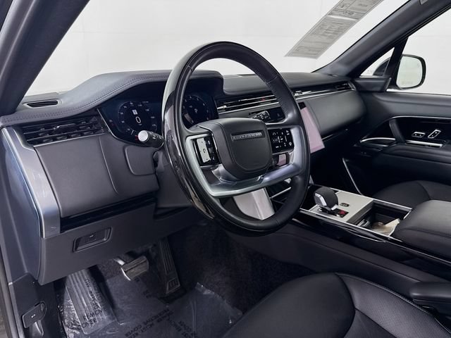 Used 2024 Land Rover Range Rover Long Wheelbase SE AWD/4WD image 9