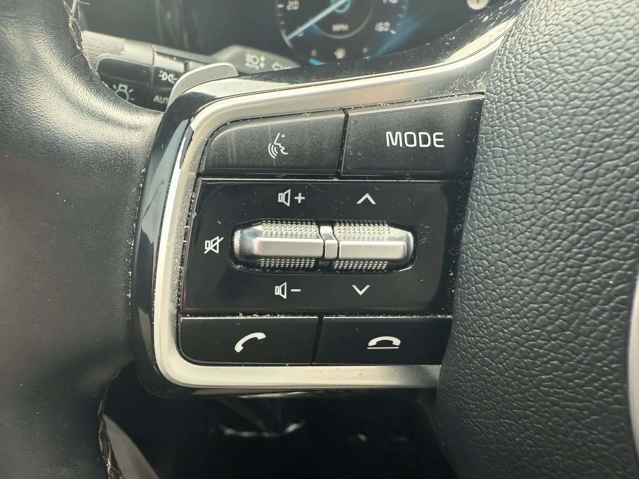 Used 2023 Kia Sorento SX Prestige image 19