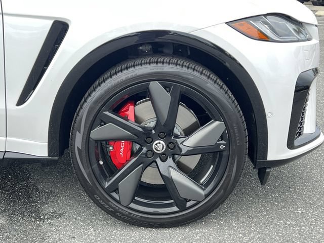 Used 2026 Jaguar F-PACE SVR AWD/4WD image 10