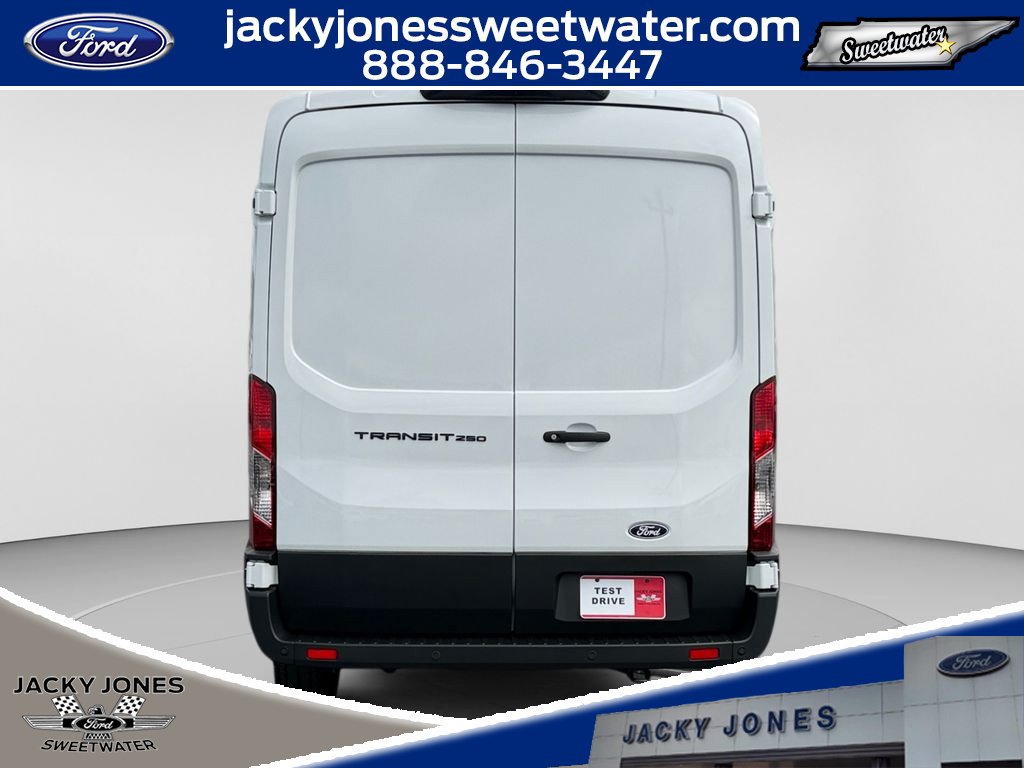 New 2026 Ford Transit 250 148 Medium Roof w/ Load Area Protection Package RWD image 4