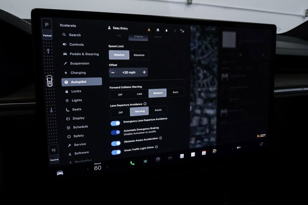 Used 2023 Tesla Model X image 30