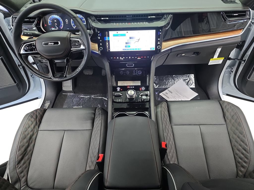 New 2026 Jeep Grand Cherokee Summit w/ Obsidian Package AWD/4WD image 9