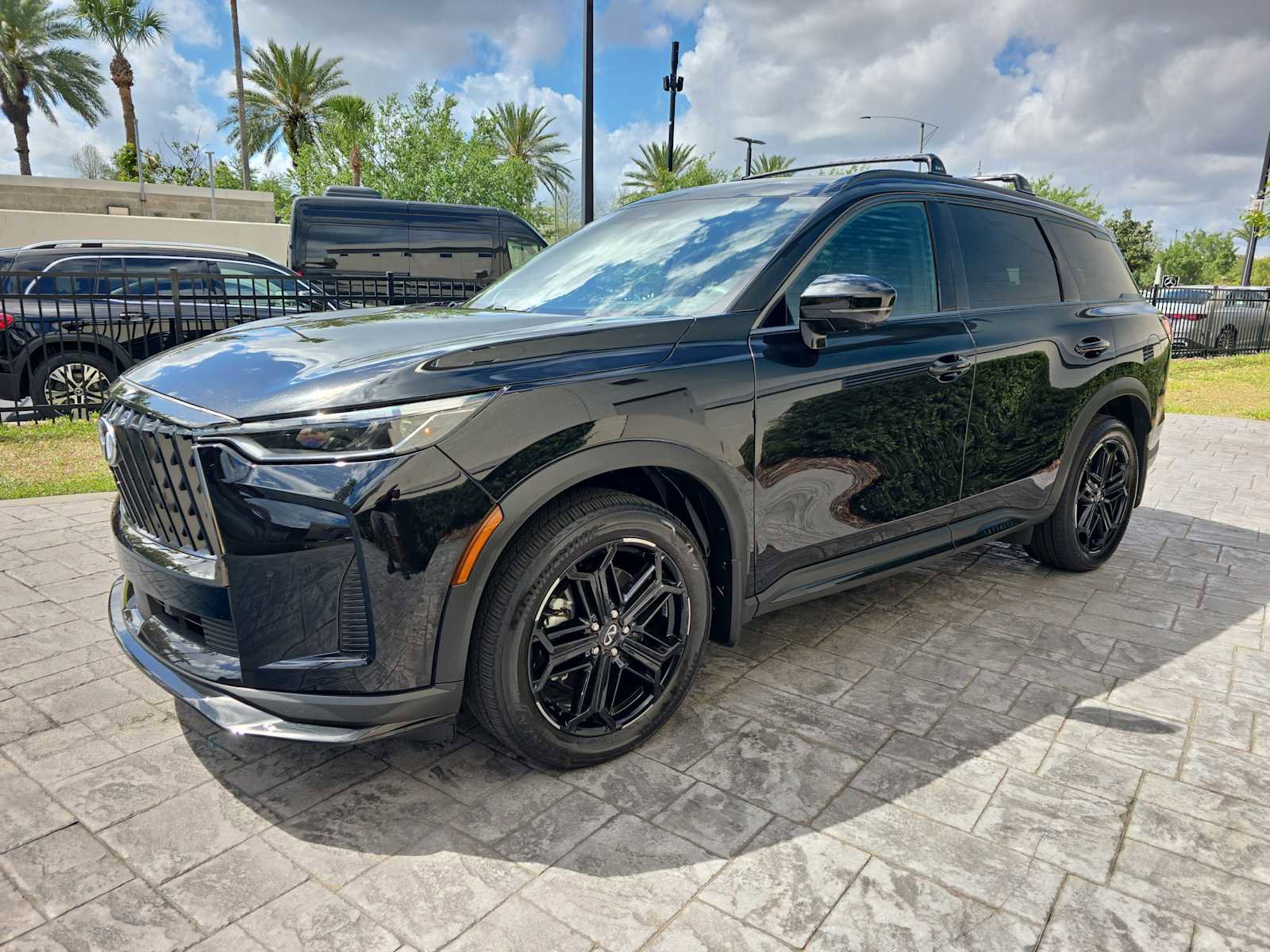 Certified 2026 INFINITI QX60 Sport w/ Dark Cargo Package image 7