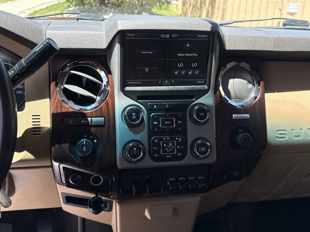 Used 2015 Ford F350 Lariat w/ Lariat Interior Package AWD/4WD image 17