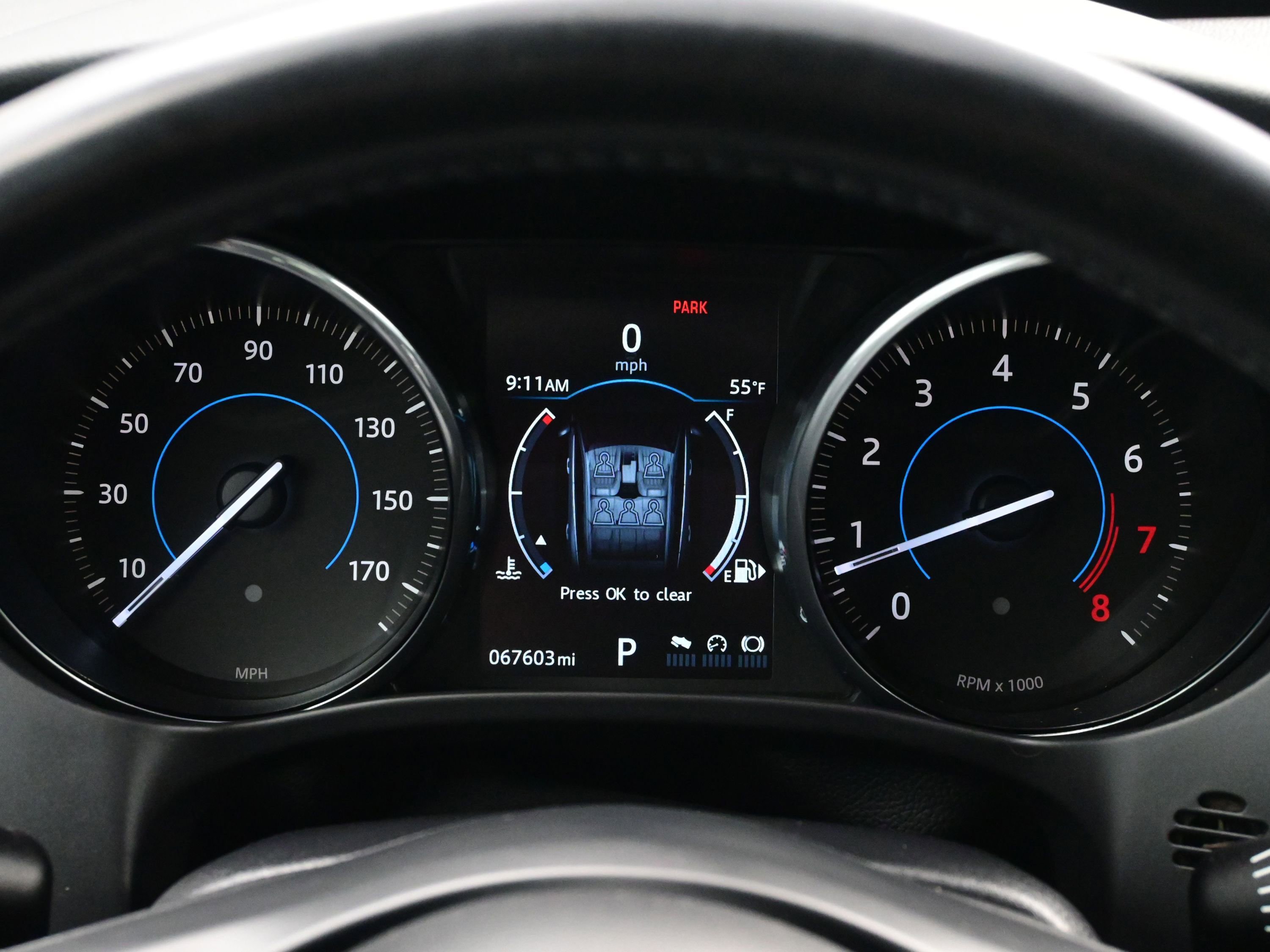 Used 2017 Jaguar F-PACE Premium image 26