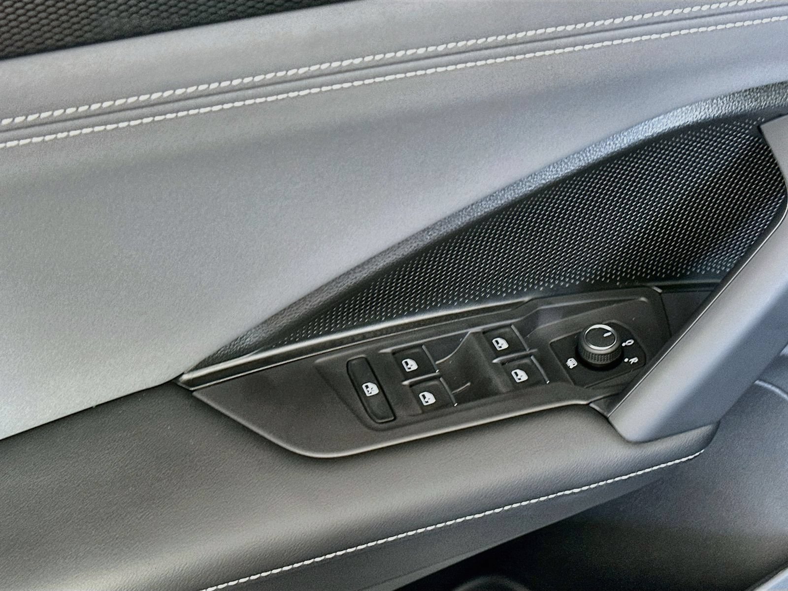 New 2026 Volkswagen Tiguan SE AWD/4WD image 19