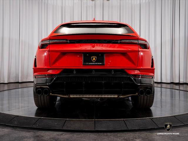 Used 2024 Lamborghini Urus S AWD/4WD image 10