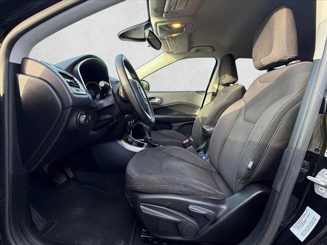Used 2017 Jeep Compass Sport w/ Tech Group image 15