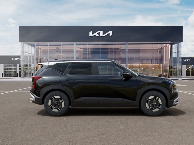 New 2027 Kia Seltos LX FWD image 8