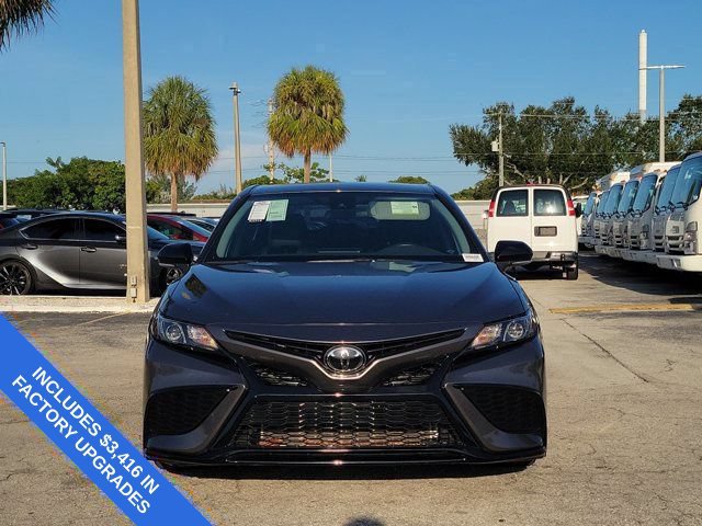 Used 2023 Toyota Camry SE FWD image 8