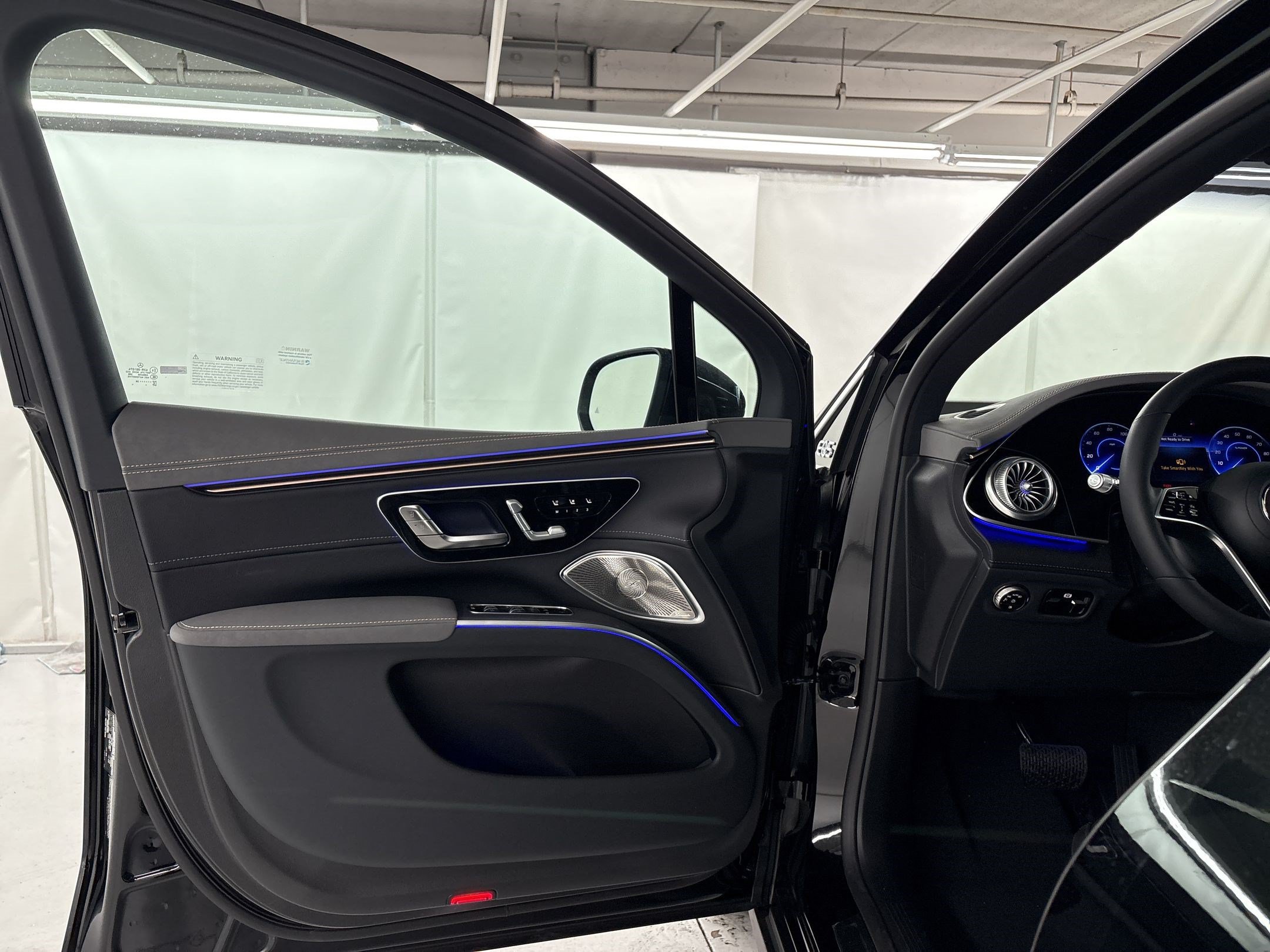 New 2026 Mercedes-Benz EQS 400 4MATIC SUV image 5