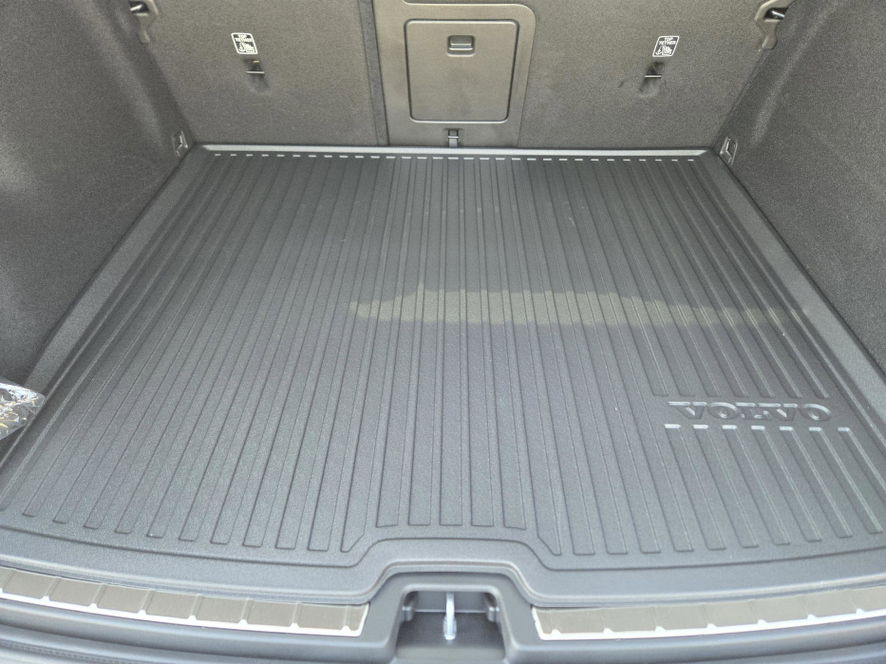 New 2026 Volvo XC60 B5 Plus w/ Protection Package Premier image 35