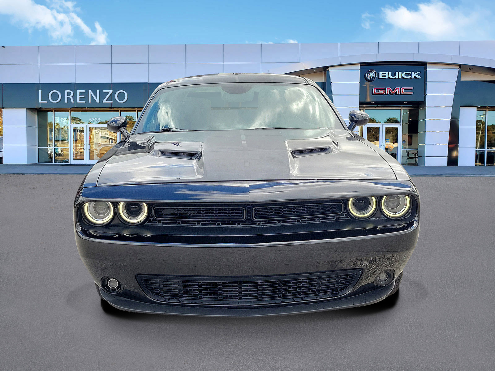 Used 2020 Dodge Challenger SXT w/ Blacktop Package image 2