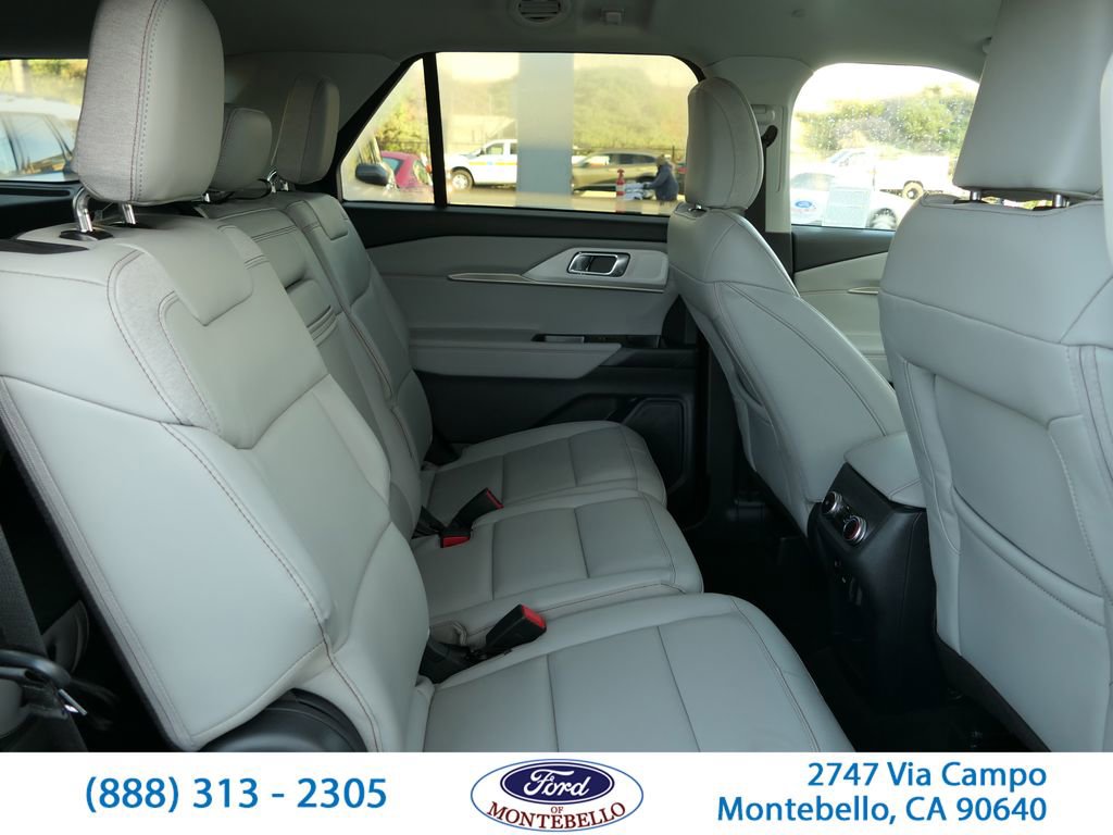 Used 2026 Ford Explorer Active w/ Active Comfort Package RWD image 26