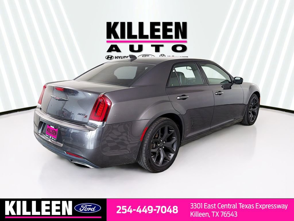 Used 2021 Chrysler 300 S RWD image 8