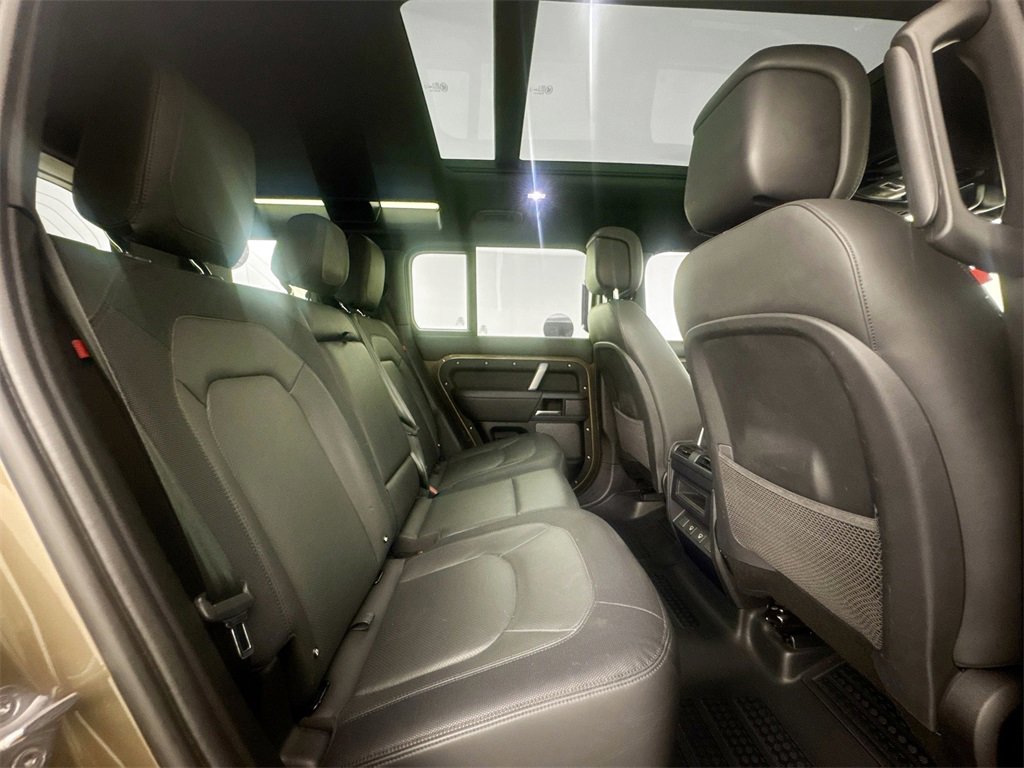 Certified 2023 Land Rover Defender 110 X-Dynamic SE image 26