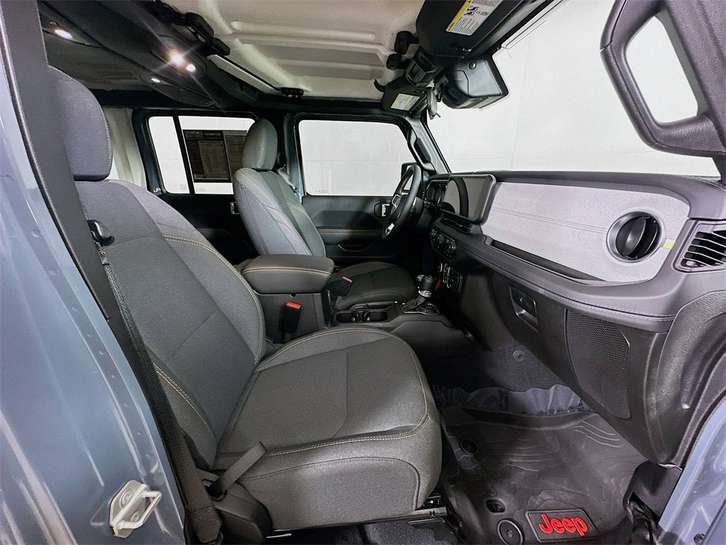 Used 2024 Jeep Wrangler Sahara w/ Safety Group image 12