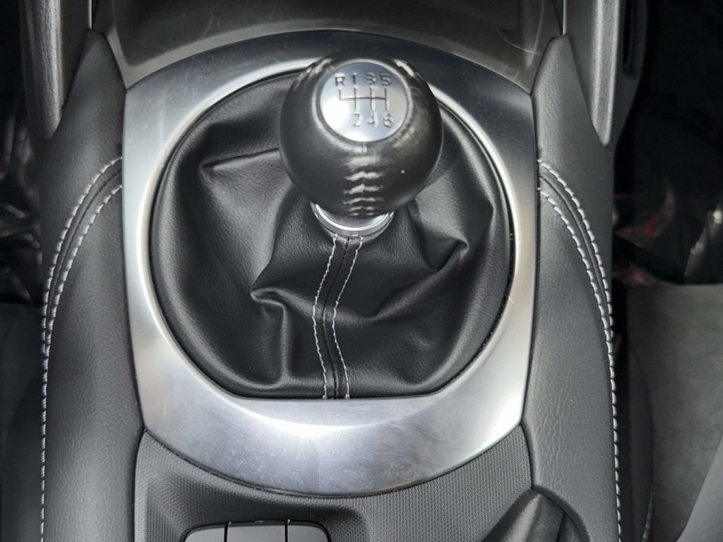 Used 2025 MAZDA MX-5 Miata RF Club w/ Weather Package RWD image 21