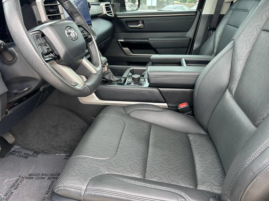 Used 2024 Toyota Tundra Limited AWD/4WD image 11