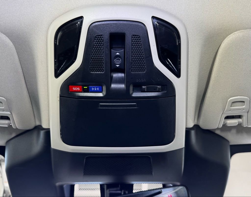 Used 2024 Subaru Outback Limited image 37