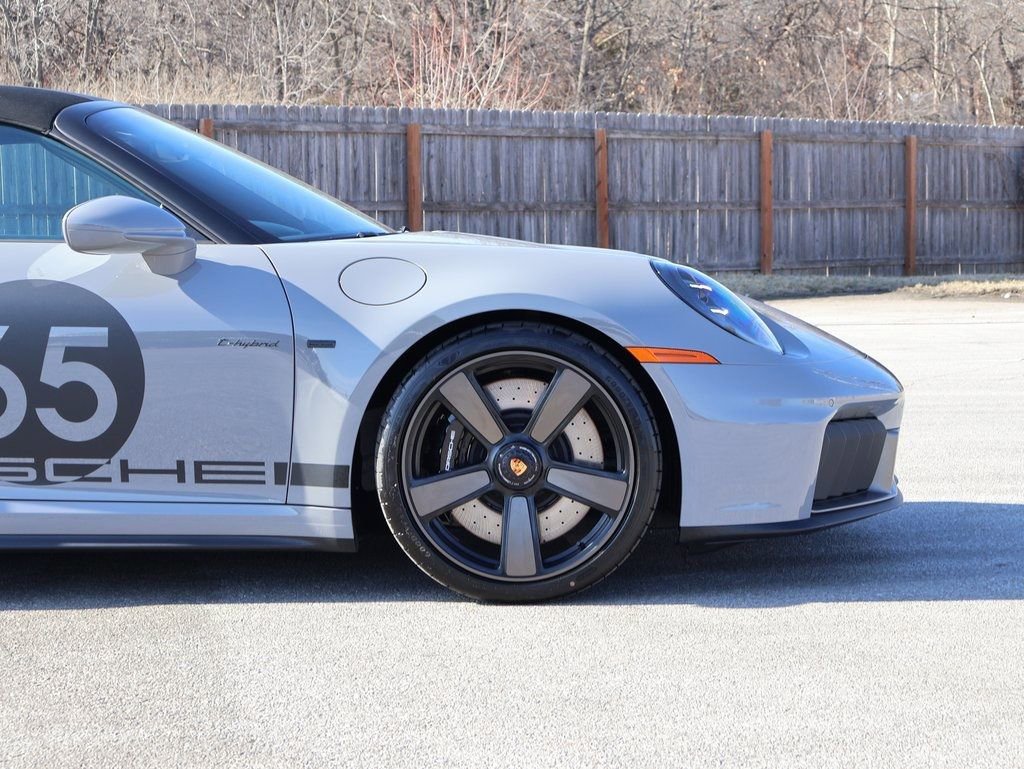 Certified 2026 Porsche 911 GTS RWD image 11
