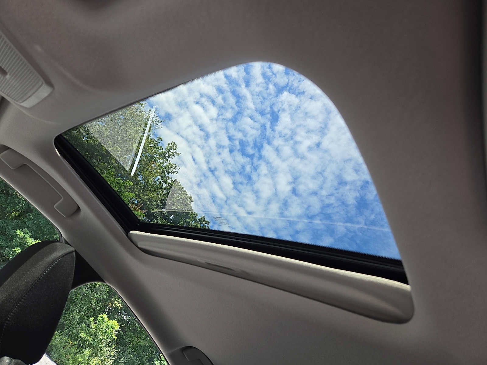 New 2027 Nissan Sentra SV w/ SV Convenience Package FWD image 11