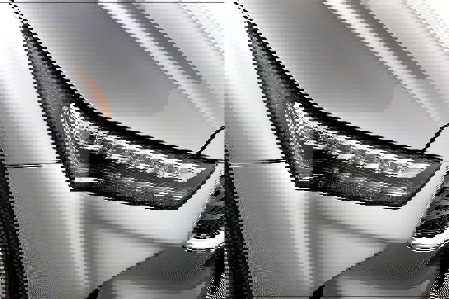 Used 2025 Acura MDX SH-AWD w/ Technology Package image 26