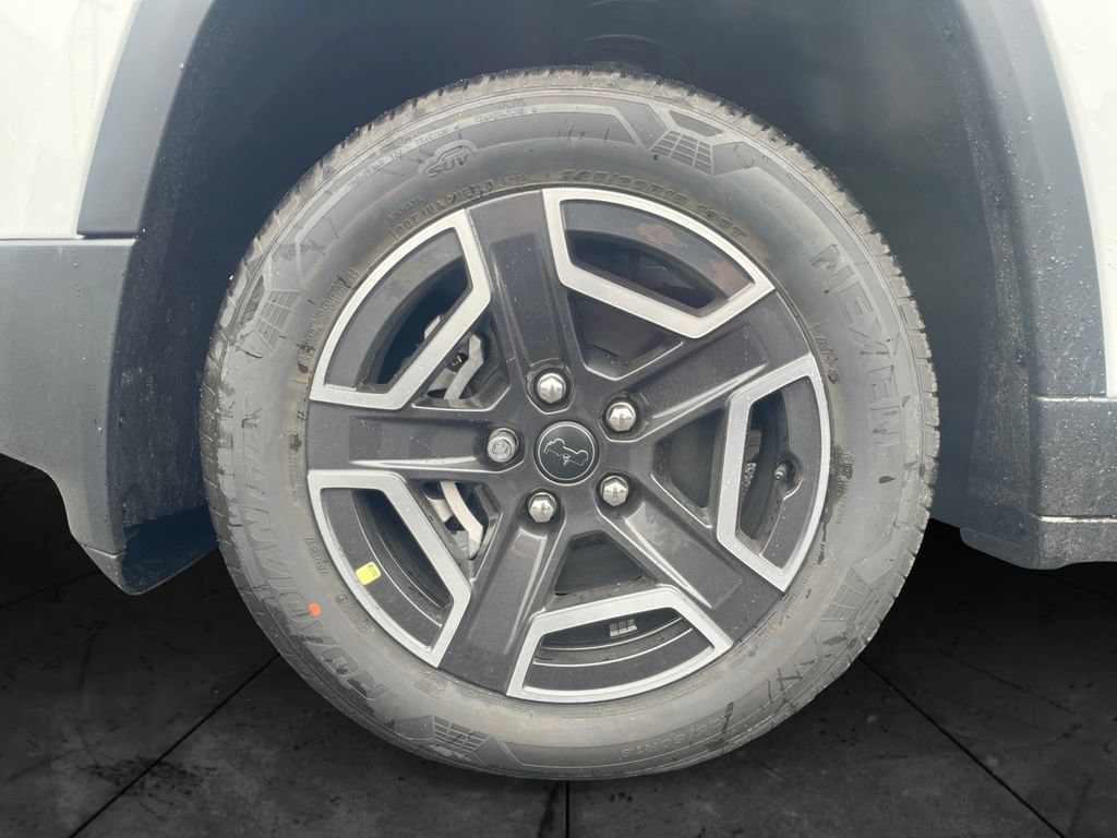 New 2026 Jeep Cherokee Laredo AWD/4WD image 14