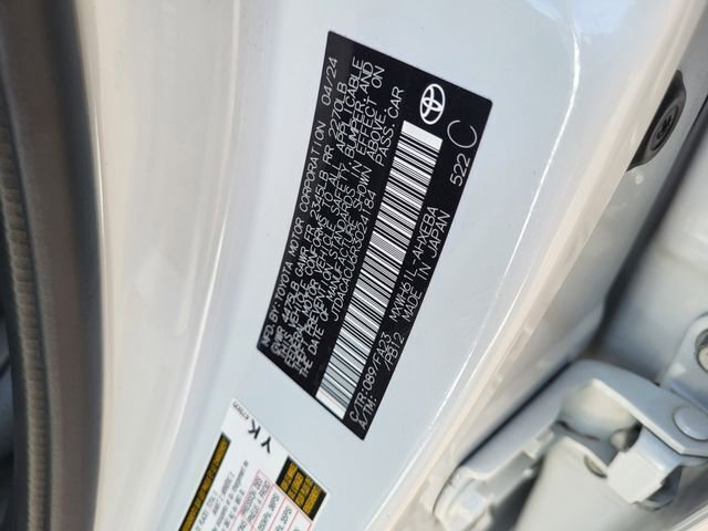 Used 2024 Toyota Prius Prime SE image 28