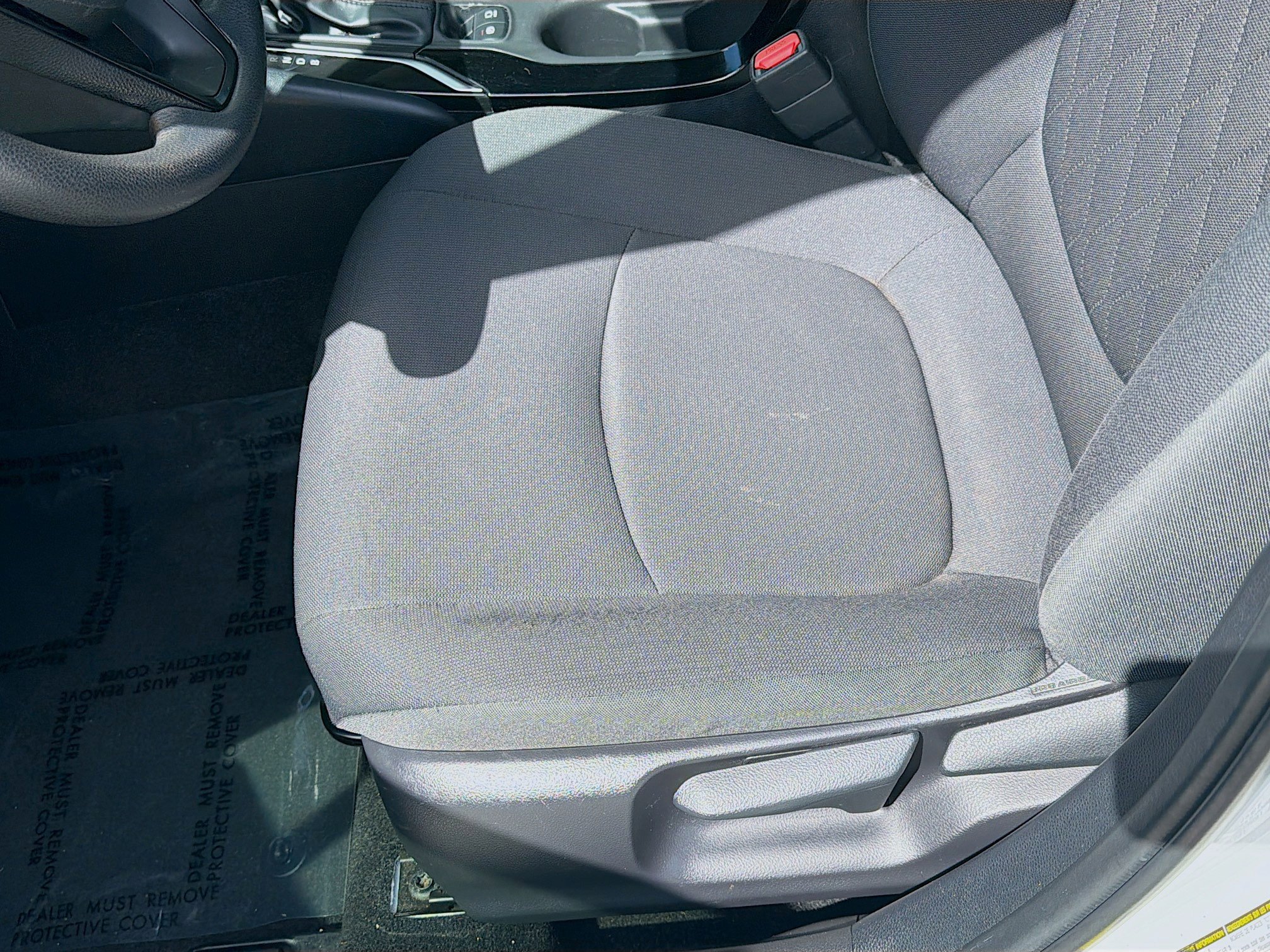 Used 2022 Toyota Corolla LE image 17