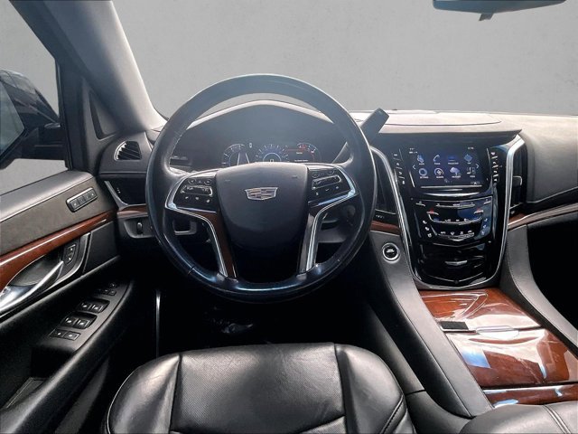 Used 2020 Cadillac Escalade ESV Luxury RWD image 7