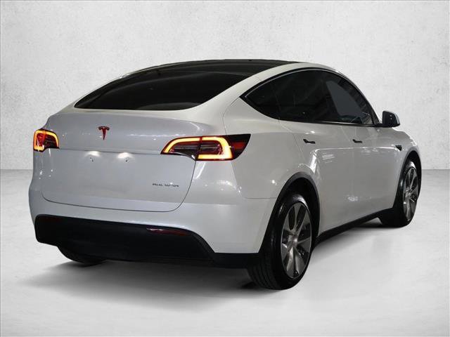 Used 2023 Tesla Model Y Long Range image 5