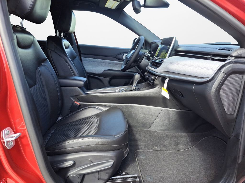 New 2026 Jeep Compass Latitude image 22