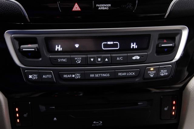 Certified 2021 Honda Pilot Touring image 31