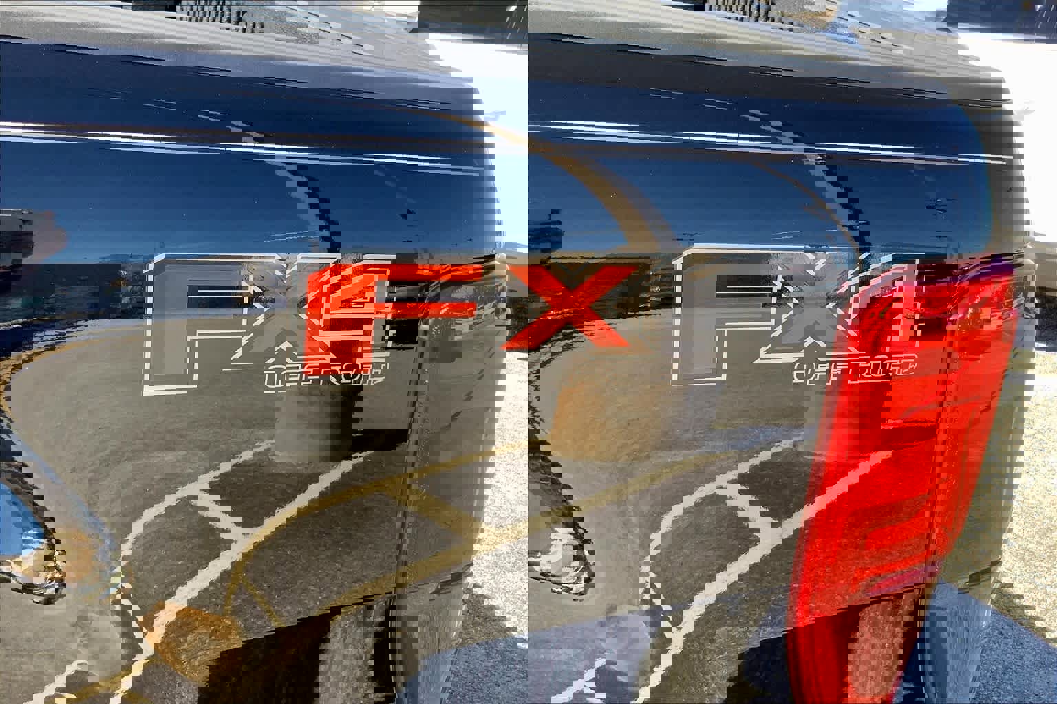 Used 2019 Ford Ranger Lariat w/ Equipment Group 501A Mid image 30